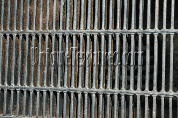 vent/drain vertical pattern industrial metal metallic gray  